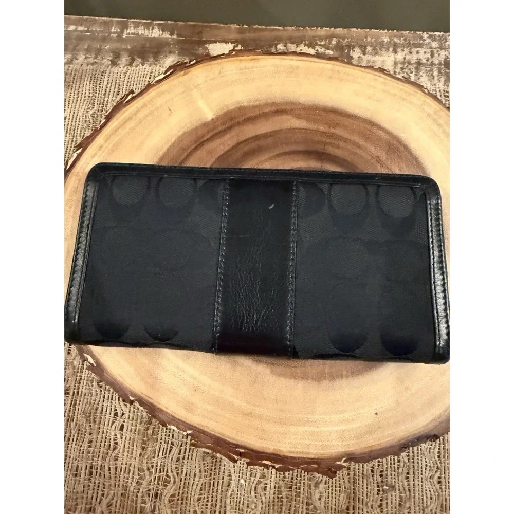 Vintage Coach 48437 Legacy Signature Stripe Zip Wallet Black Fabric & Leather